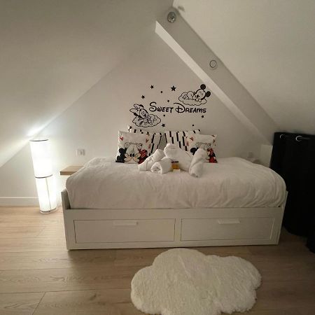 Paris House Villa Villejust Eksteriør bilde